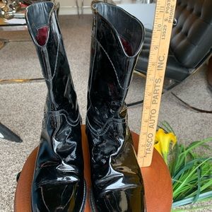 CHANEL Patent leather black boots